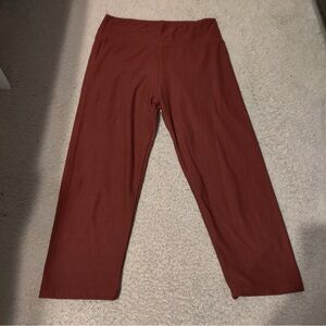 Maroon Leggings Size Medium Rust Red Dark Cropped Capri